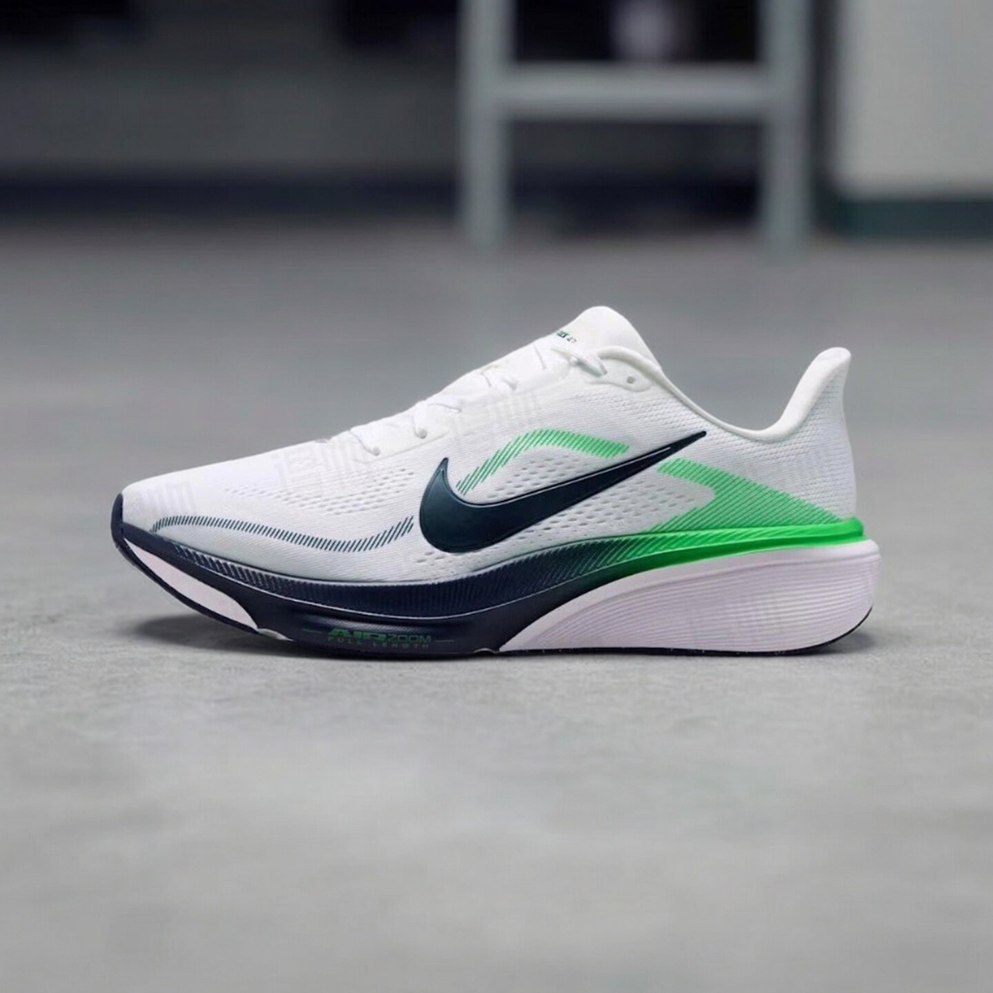 Nike耐克男款鞋子2026秋季新款飞马舒适透气运动跑步鞋IB1873-107