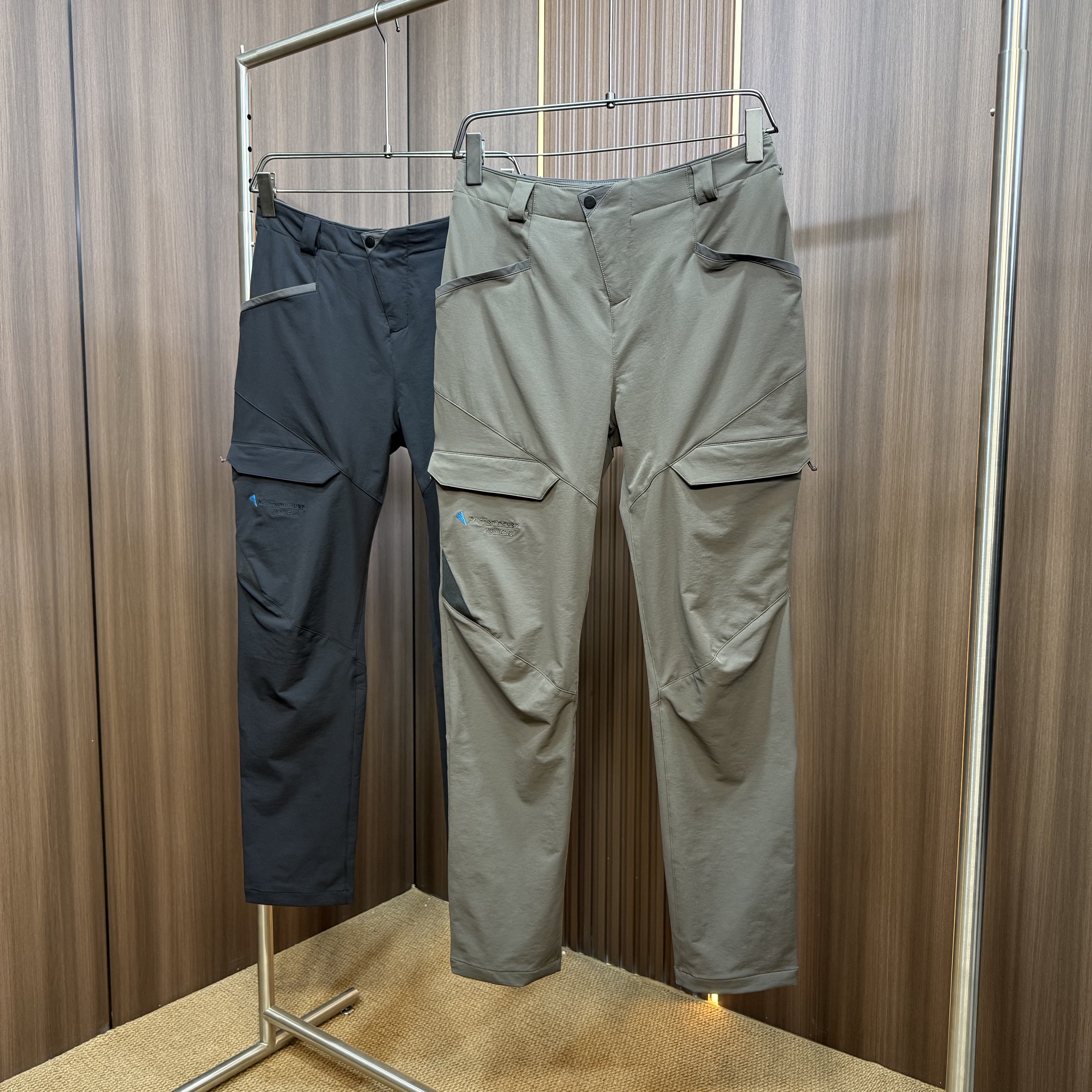 27040春秋户外软壳休闲登山裤防水防风男士冲锋裤透气直筒长裤