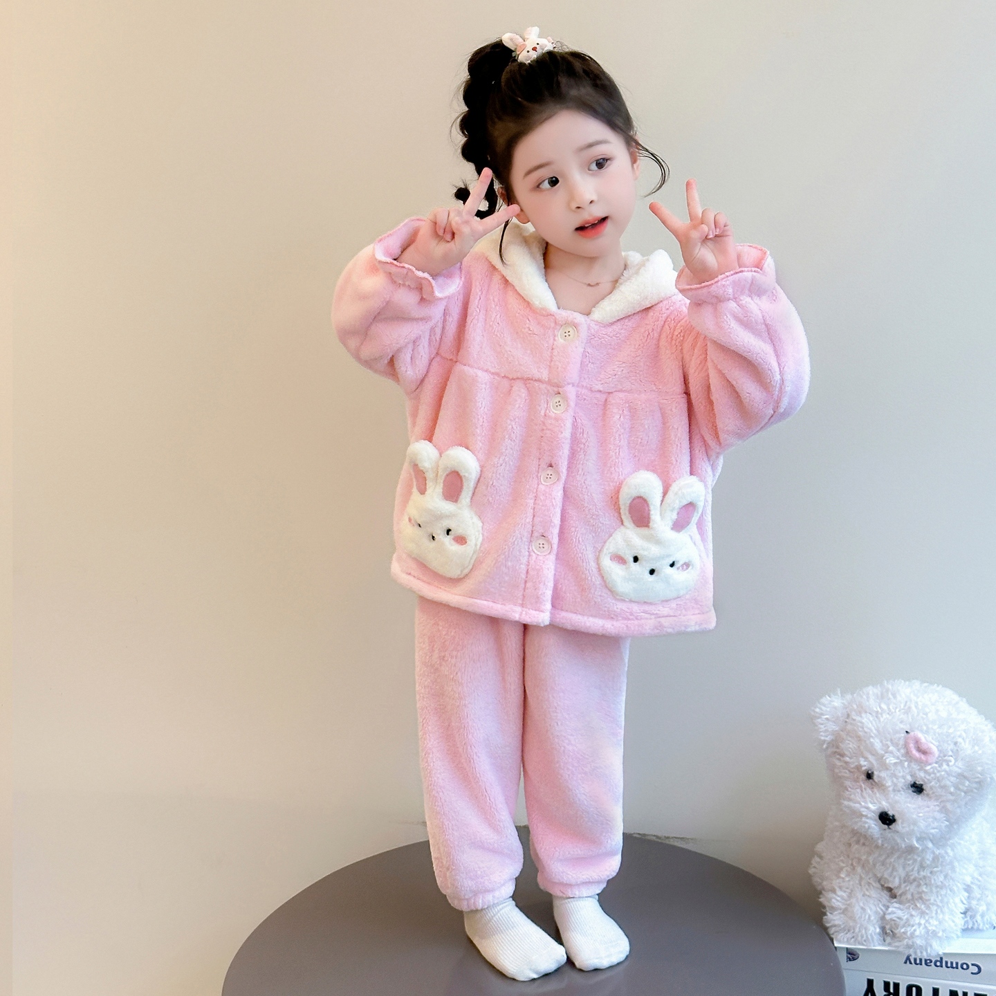 女童睡衣套装2025新款保暖秋冬法兰绒女宝宝家居服珊瑚绒连帽开衫