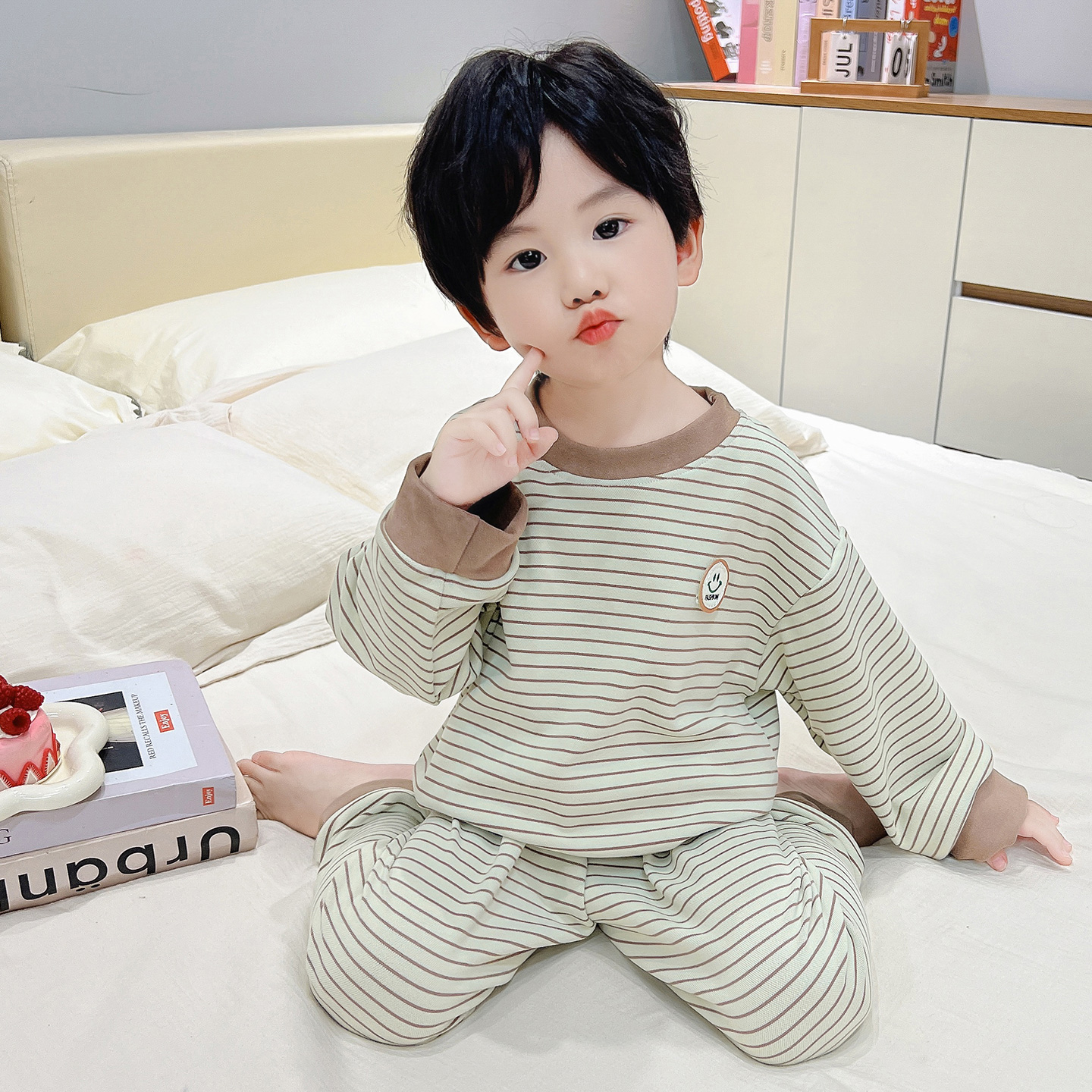 男童睡衣套装2025新款男宝宝休闲春秋季德绒条纹长袖休闲款家居服