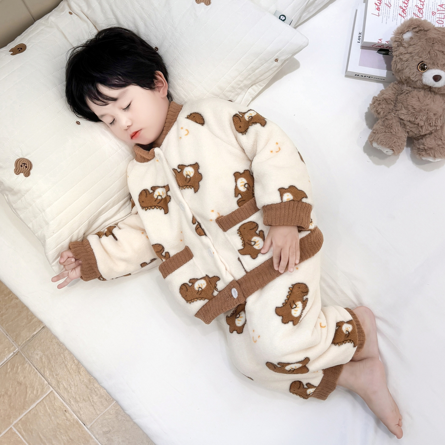 男童睡衣套装2025新款秋冬季儿童珊瑚绒双层加厚保暖法兰绒家居服