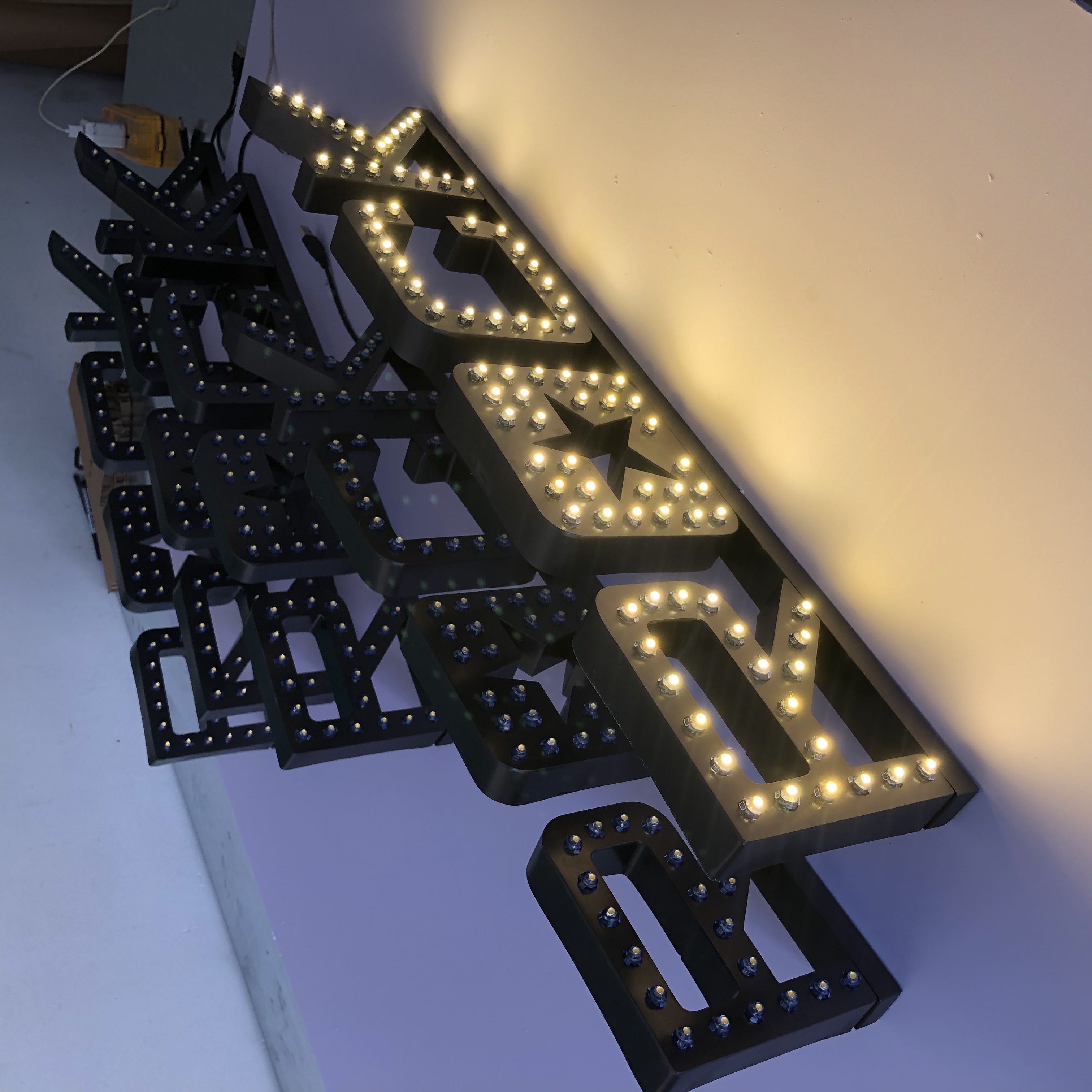 冲孔字不锈钢LED发光广告牌