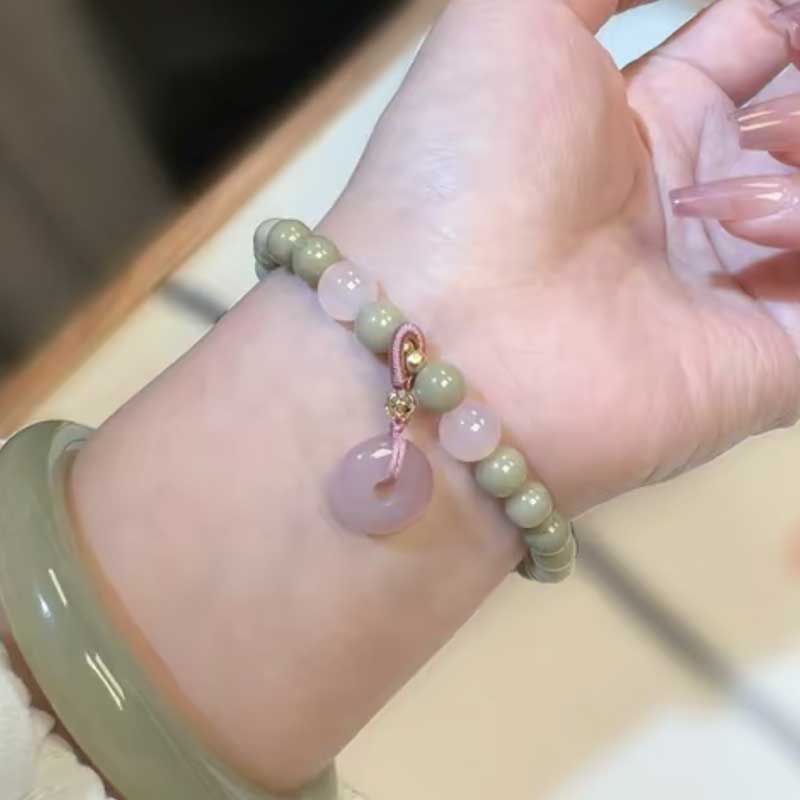 阿拉善牛油果绿玛瑙平安扣手链