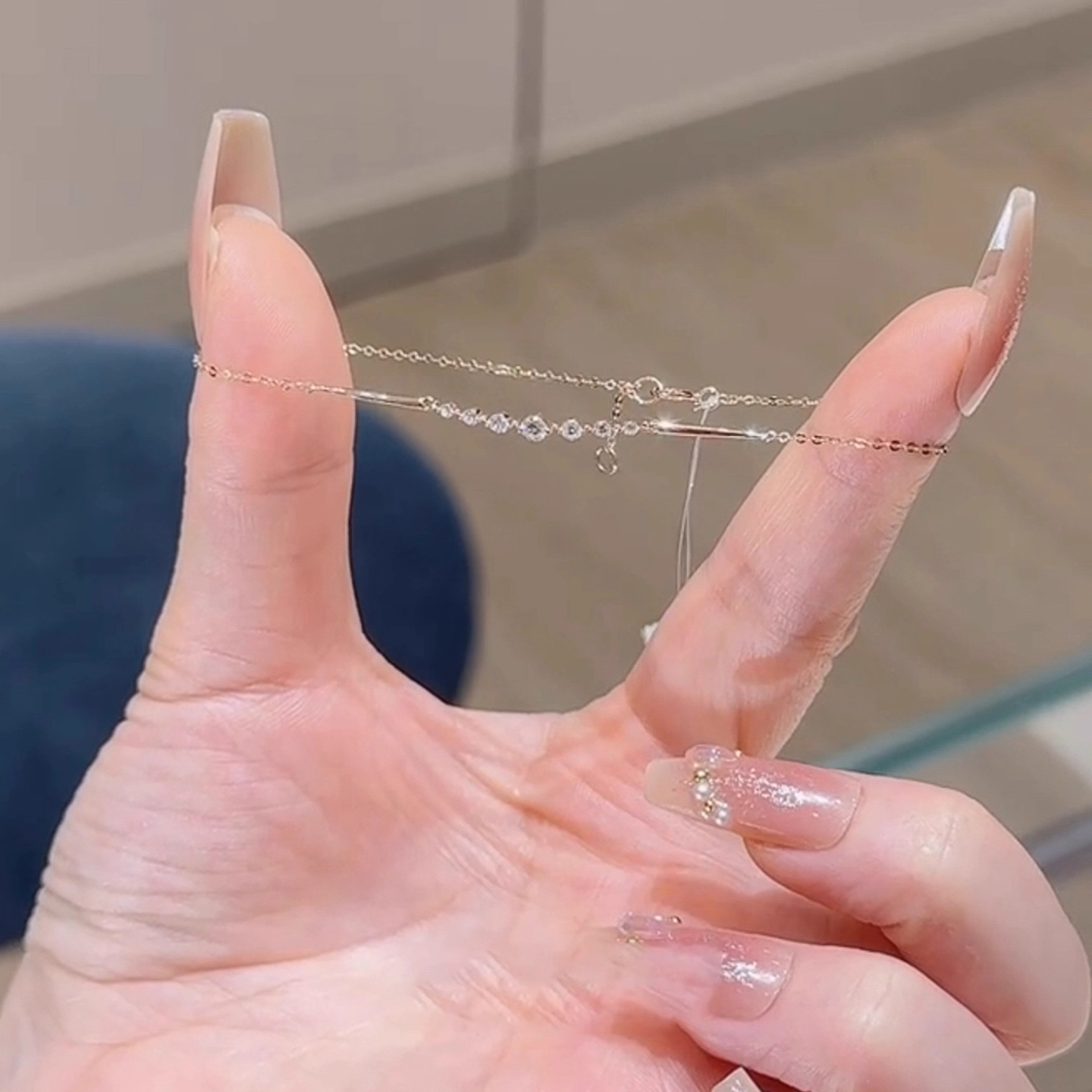 日系极细款手链女高级感轻奢精致百搭气质小众设计款手饰不掉色秋