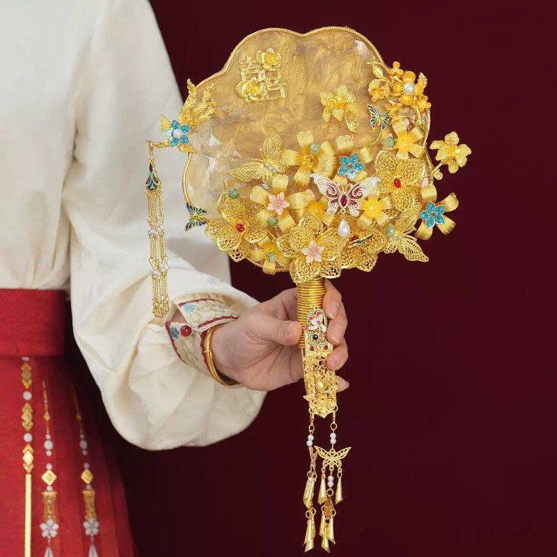 新中式金色成品团扇新娘喜扇轻奢风秀禾服配饰婚礼遮面扇手捧花扇