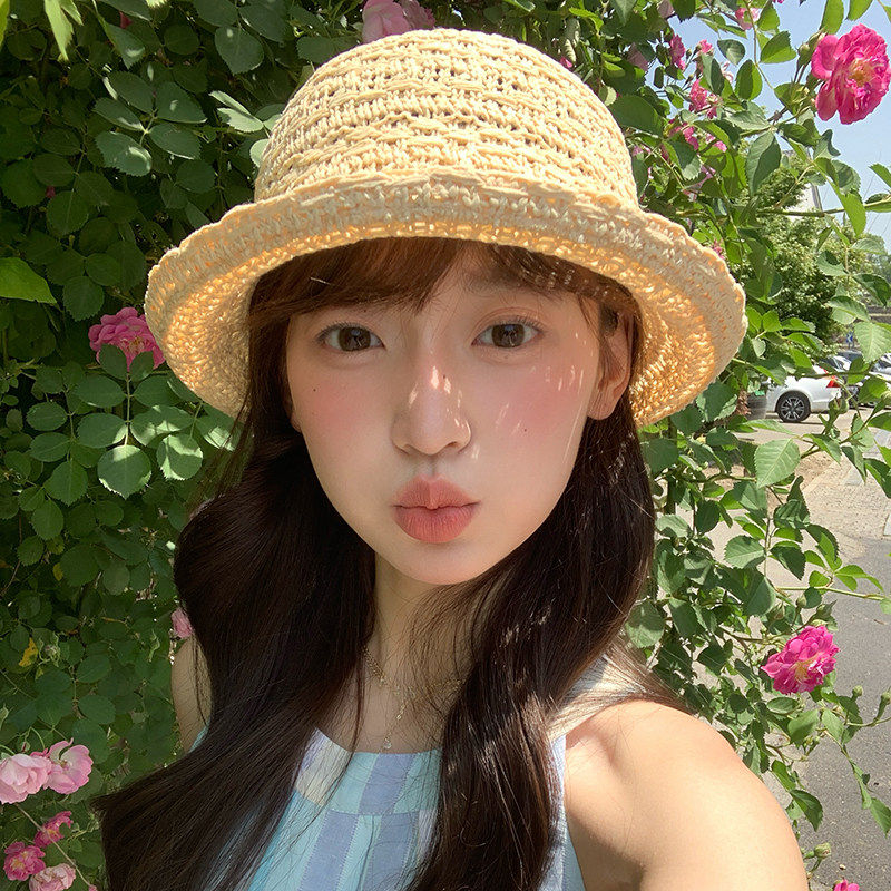 法式短檐卷边拉菲草帽女夏季镂空透气圆顶礼帽遮阳显脸小百搭盆帽
