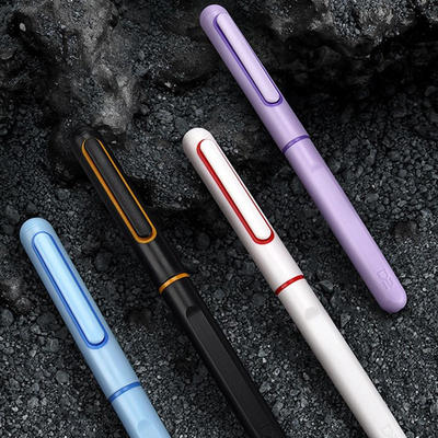 点石学生钢笔时空舱墨囊款设计感