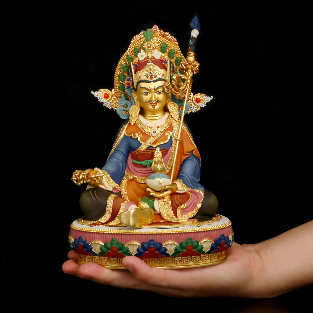 尼泊尔工艺铜佛莲花生大士佛像摆件家居彩绘鎏金莲师铜像装饰摆件