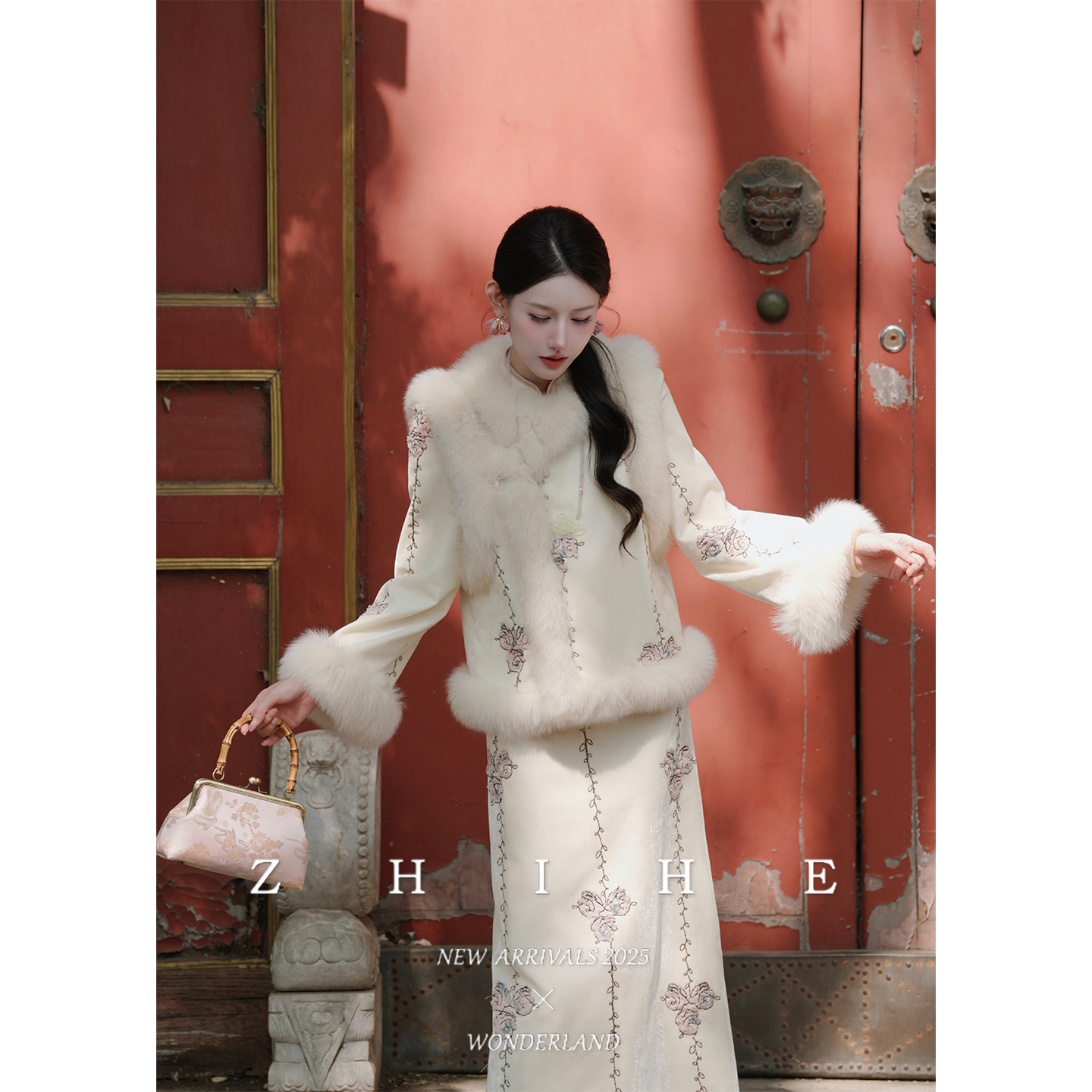 无艳一禾【蒹葭白露】新中式重工丝绒绣花狐狸毛连衣裙+马甲