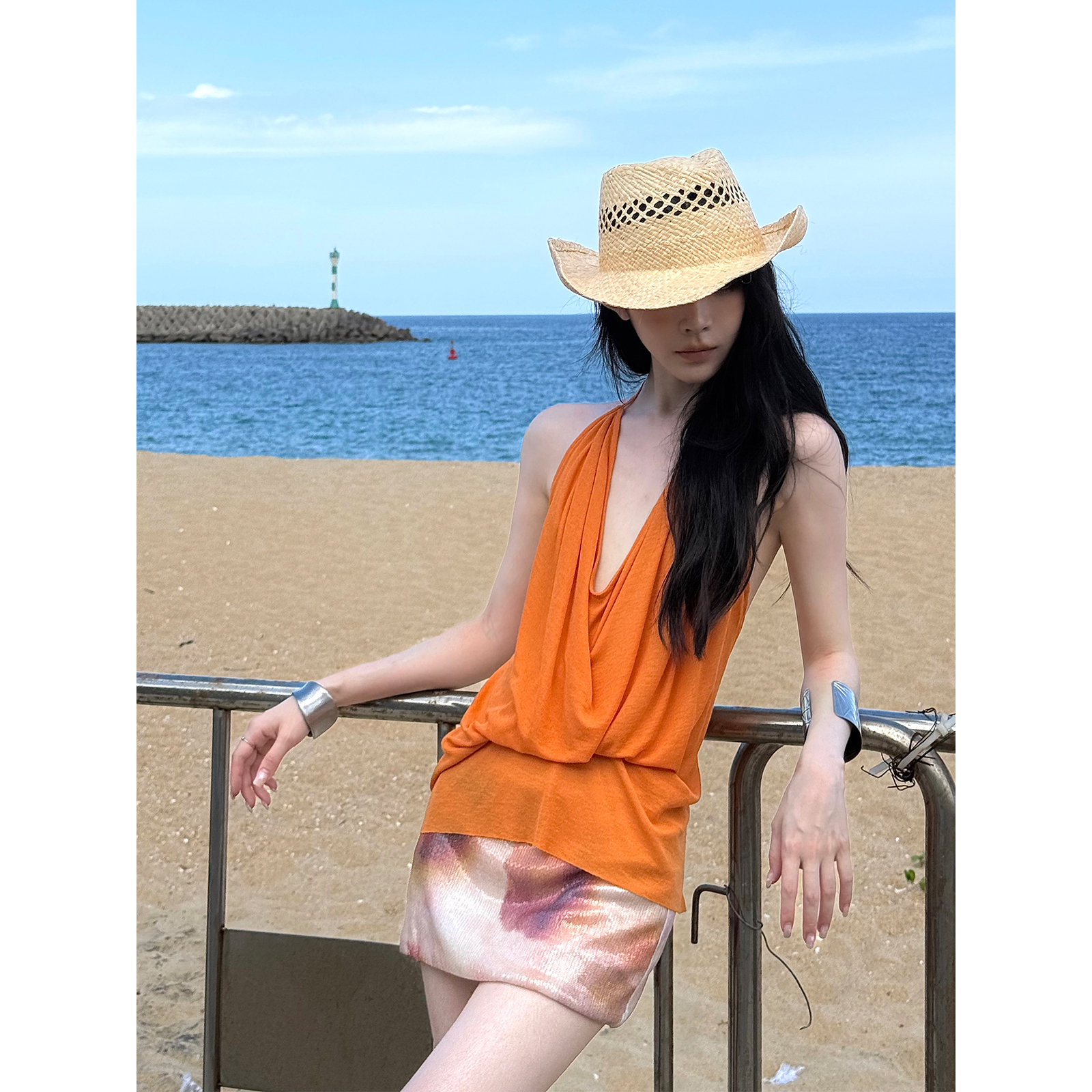 Common in 0120 美背荡领特殊褶皱挂脖背心夏季显瘦无袖上衣