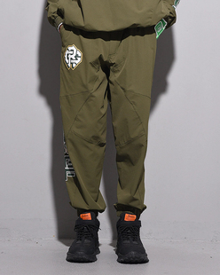 6L60日本潮牌猴哥高尔夫服装开春限量款男士柔软时尚收脚速干长裤