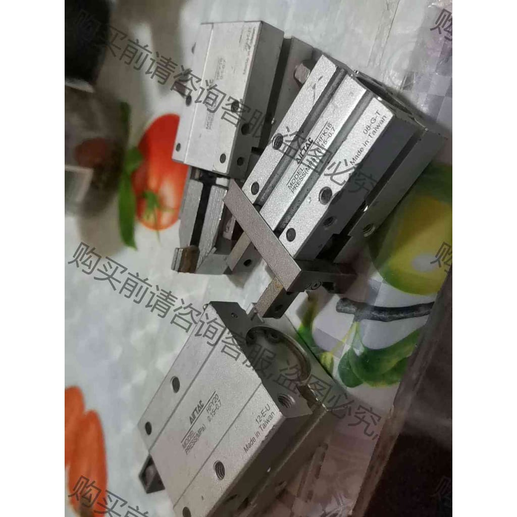 功能正常议价 亚德客汽动手指3个，HFY20,HFY16,HFK16，各一