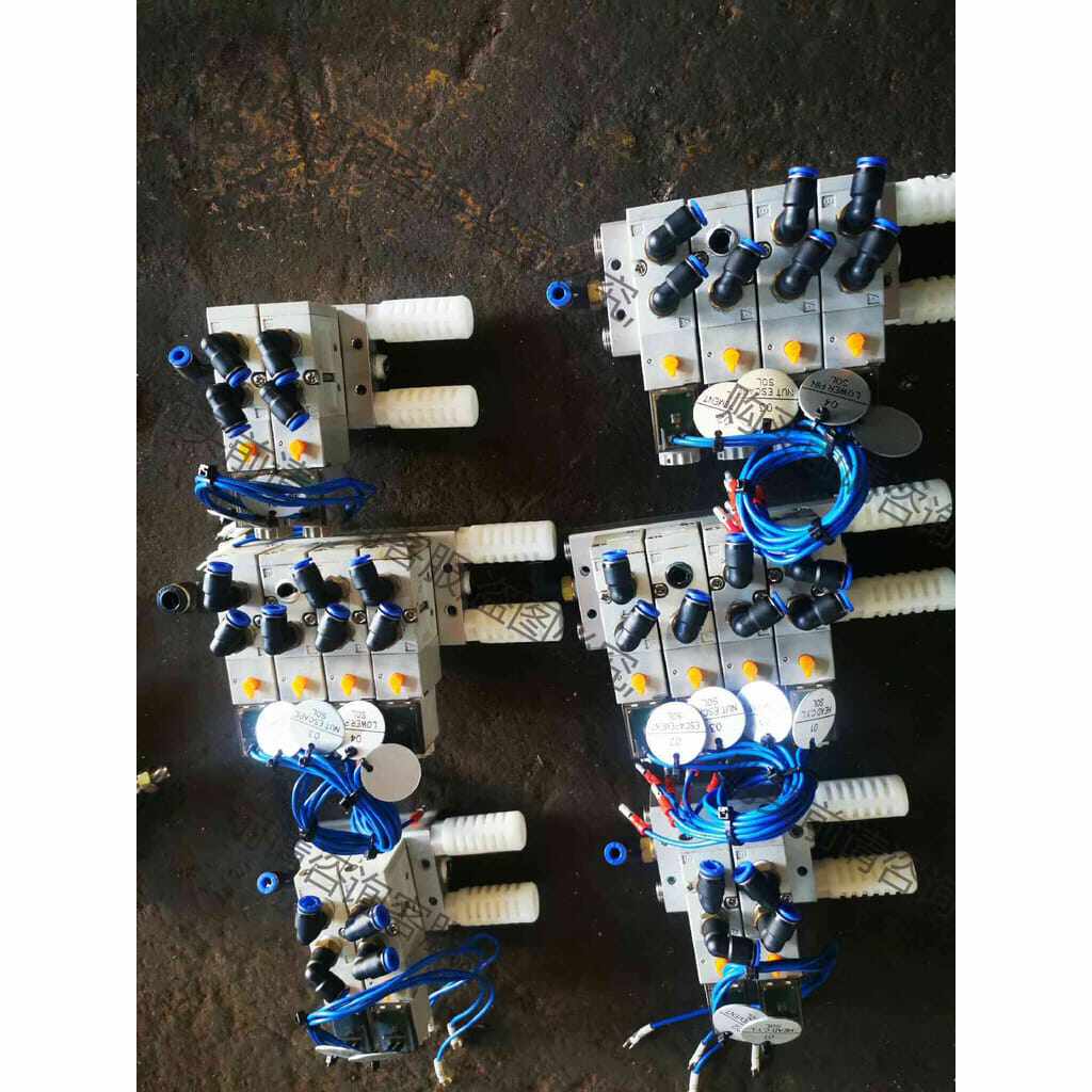 功能正常议价 TPC RDS3130电磁阀组 成色如图 功能完好 两连3