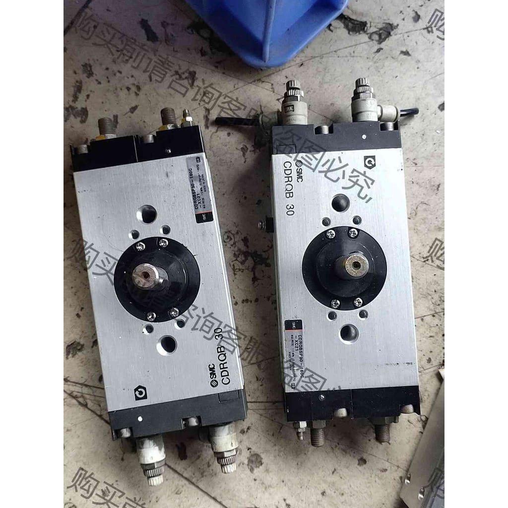 功能正常议价 SM原装旋转气缸CDRQB30－180C两个，单价120