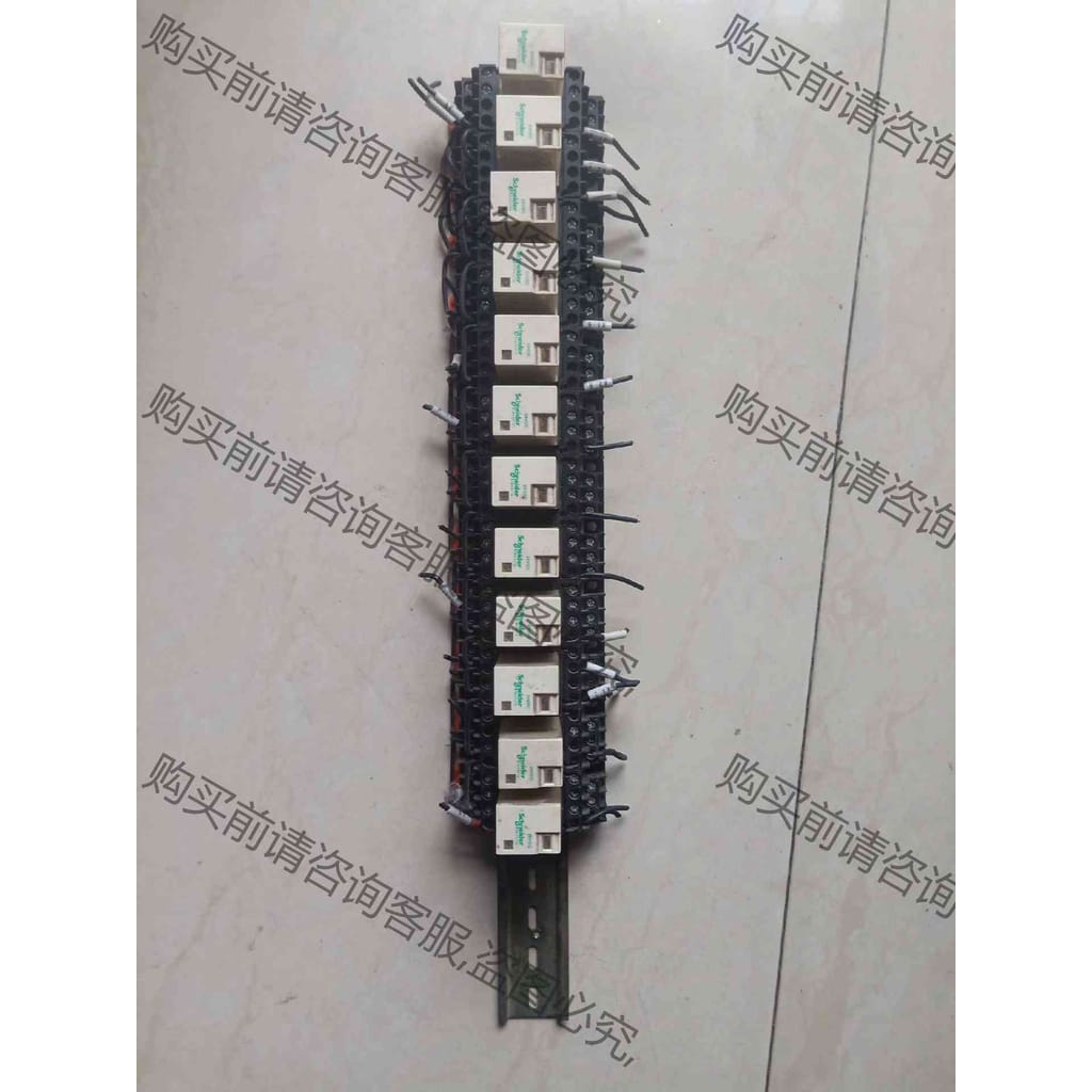 功能正常议价 Schneider 型号：RXZE1M4C