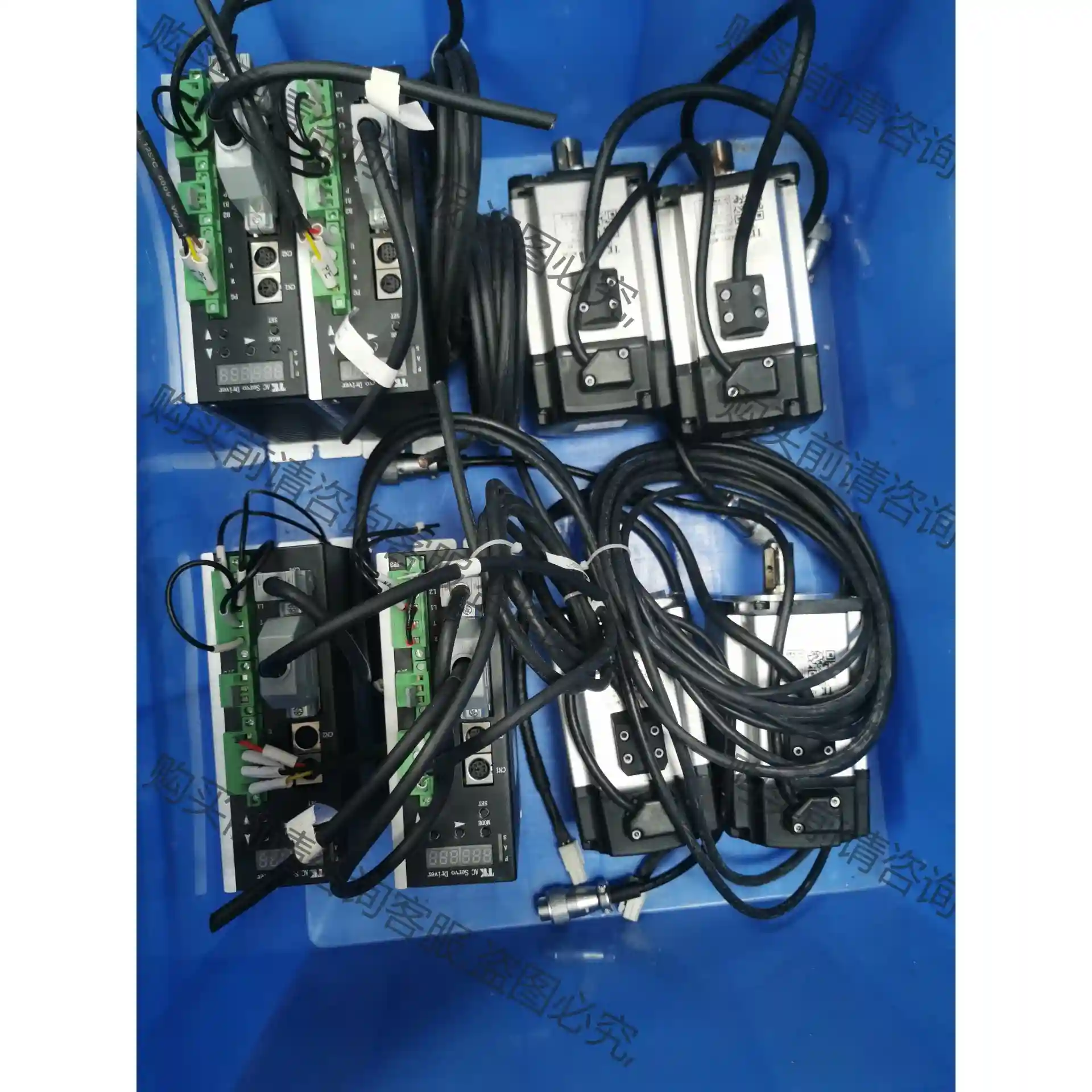 TK交流伺服电机…750W…仓库有四套，成色很漂亮，质量保证 先议