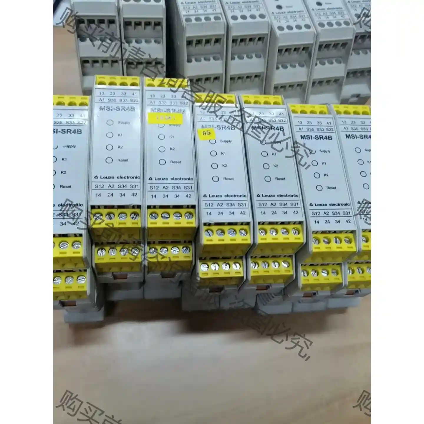 劳易测Leuzu安全继电器MSI-SR4B-01二手拆机件， 先议价 拆机货包