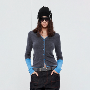 拼色深灰蓝V领打底通勤长袖 trio Sound