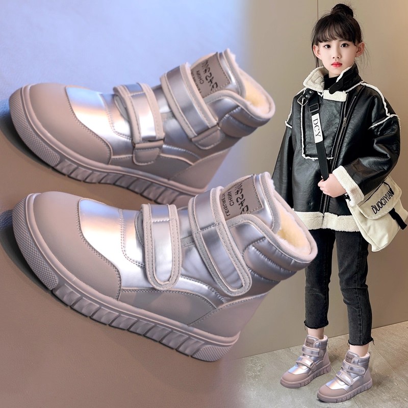 天猫热销秋冬女童加绒大棉雪地靴