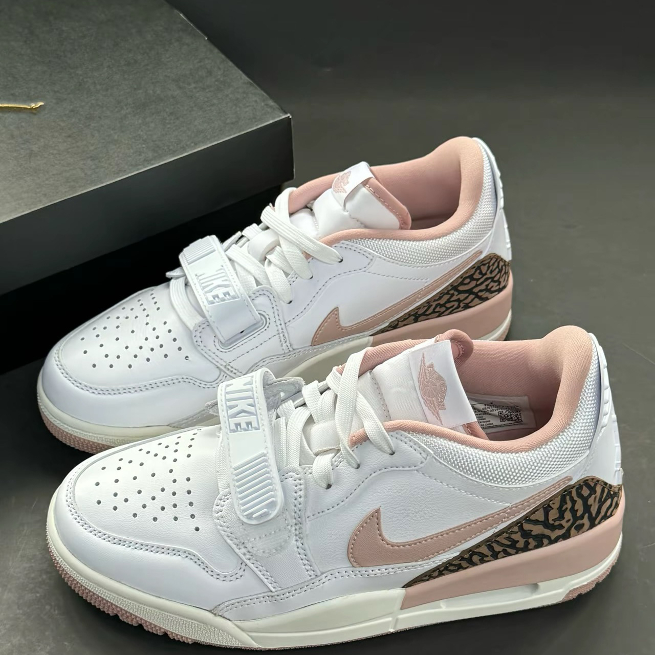 Air Jordan 312 AJ312奶白色低帮男女款减震篮球鞋FQ7827-116