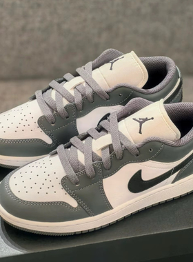 Nike/耐克Air Jordan复古AJ1灰白低帮经典板鞋553560-152