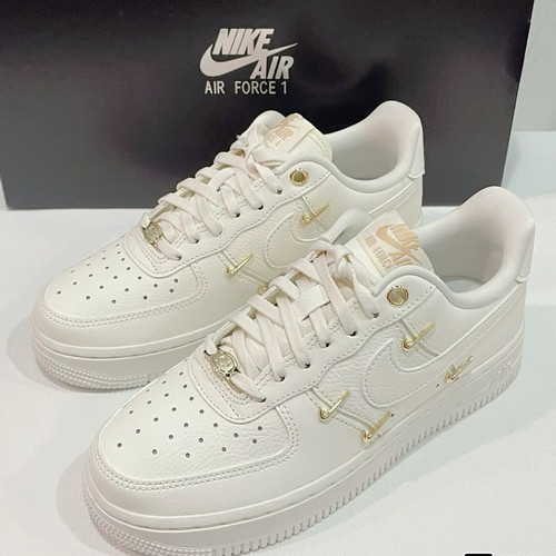 Nike Air Force 1空军一号AF1白金四勾复古运动板鞋FV3654-111