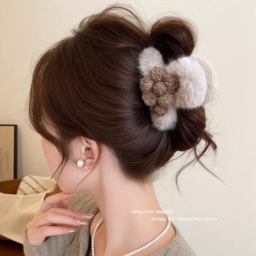 tktk毛绒花朵大号抓夹女2025新款感鲨鱼夹秋冬后脑勺发抓夹子头饰