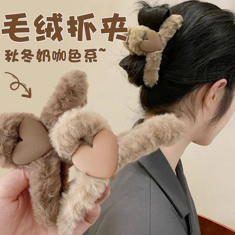 tktk大号毛绒抓夹女2025新款鲨鱼夹感毛毛发夹后脑勺发卡夹子头饰