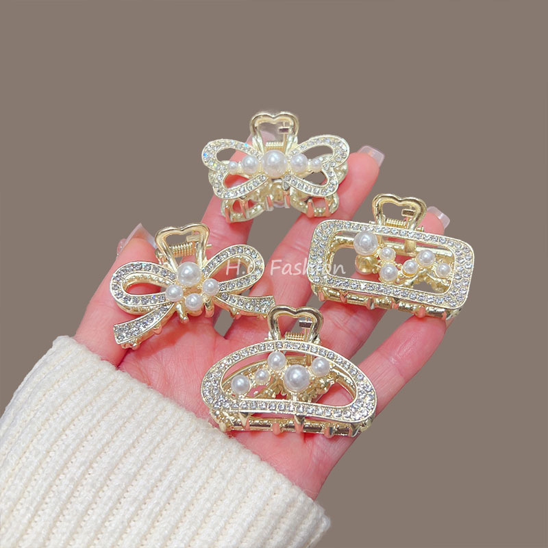 新款法式刘海抓夹精致小号珍珠发卡感小众半扎盘发鲨鱼夹饰品