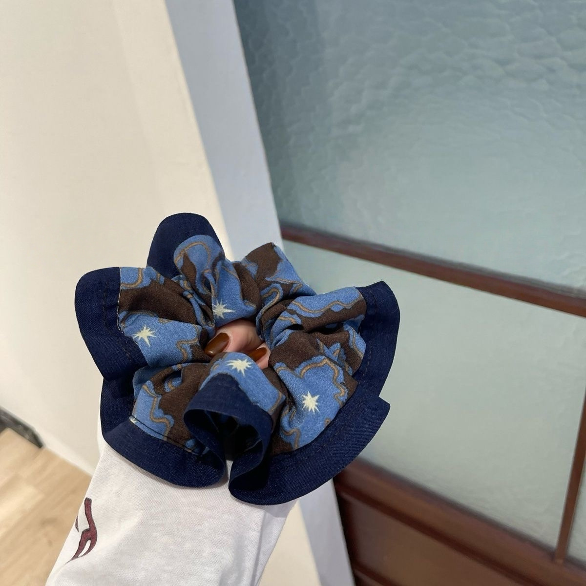 2025新款蓝色复古花朵撞色印花面料低马尾发绳显发量大肠发圈