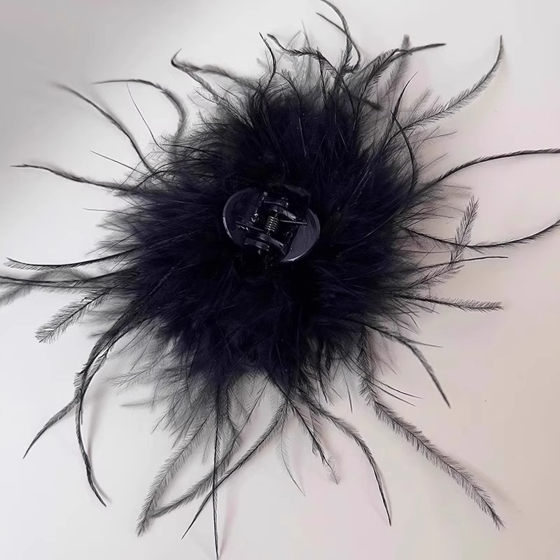 黑色羽毛抓夹女感毛毛发夹后脑勺盘发鲨鱼夹子2025新款发卡