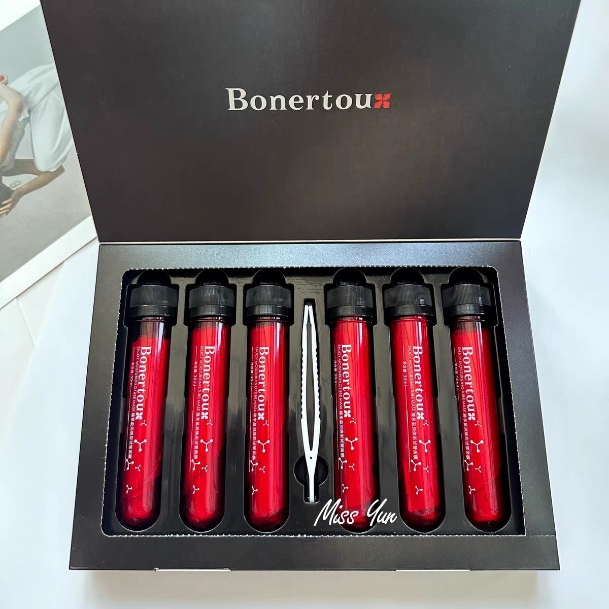 bonertou面膜泊娜朵试管面膜臻享焕彩红色补水泊娜朵面膜红管面膜图片