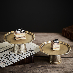 复古花边做旧铁艺托盘高脚面包水果盘收纳盘静物美食拍摄甜品台