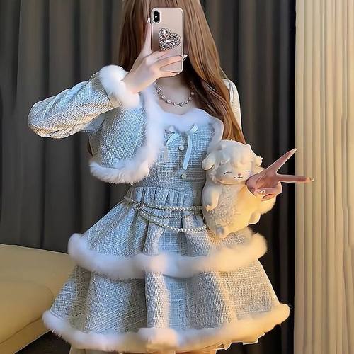 富家千金冬装套装法式秋冬高级香风名媛千金甜美毛绒拼接短款外套