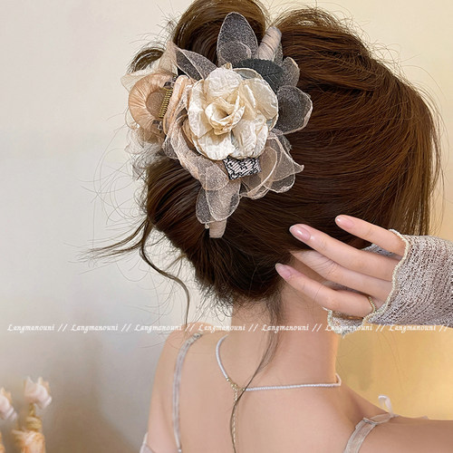 新中式干枯玫瑰花朵抓夹女2025新款高级感国风发夹后脑勺大鲨鱼夹