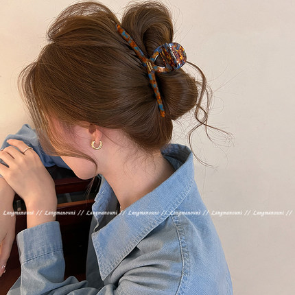 高级感醋酸抓夹女大号后脑勺盘发鲨鱼夹2025新款复古气质发夹头饰