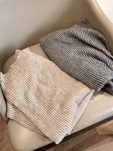 高级感满满!L*P风格2024秋冬新款100鼎JI小山羊绒围巾披肩女