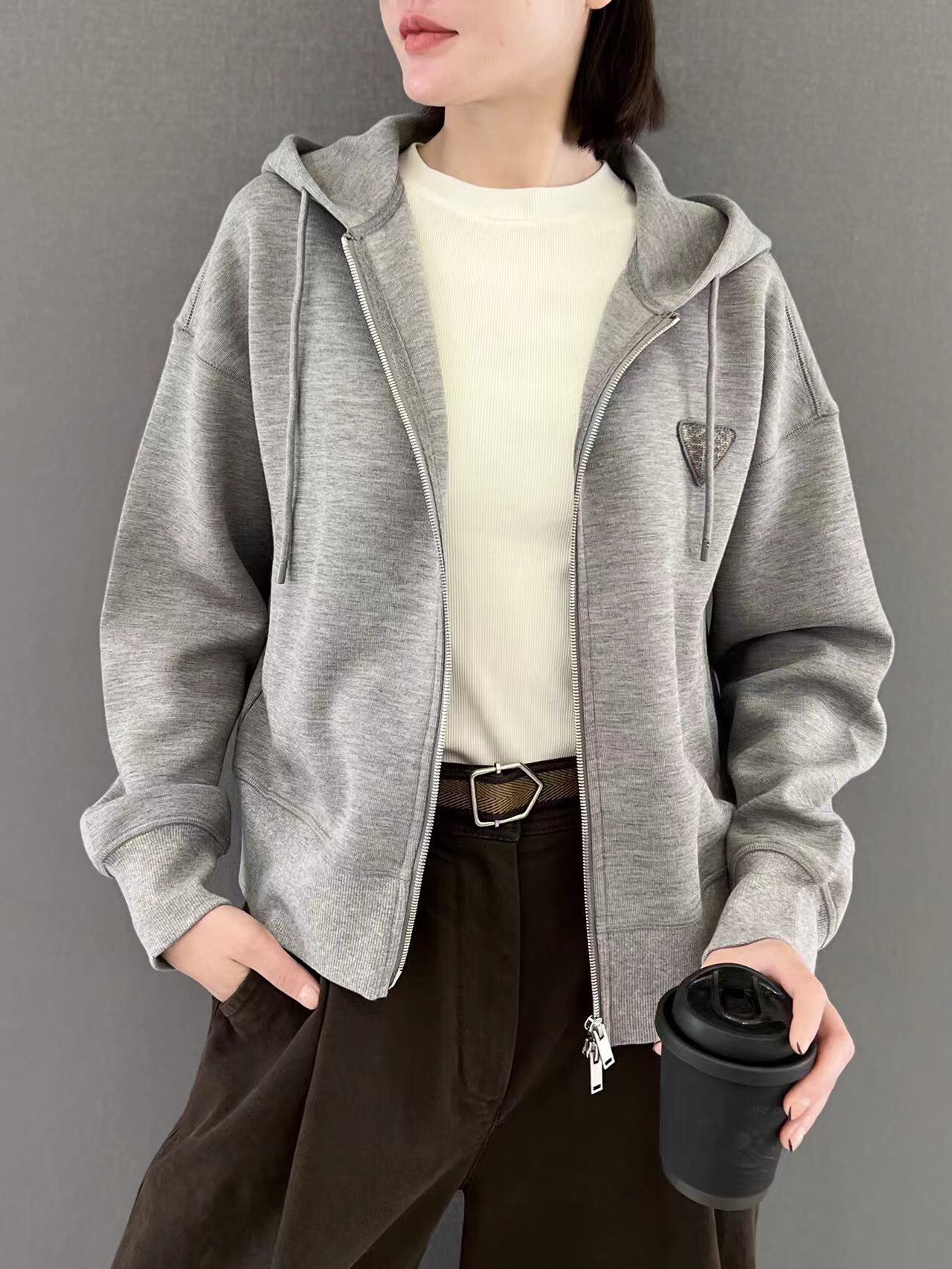 MJY高端女装 意大利定制纱线羊毛空气感针织运动拉链连帽卫衣开衫