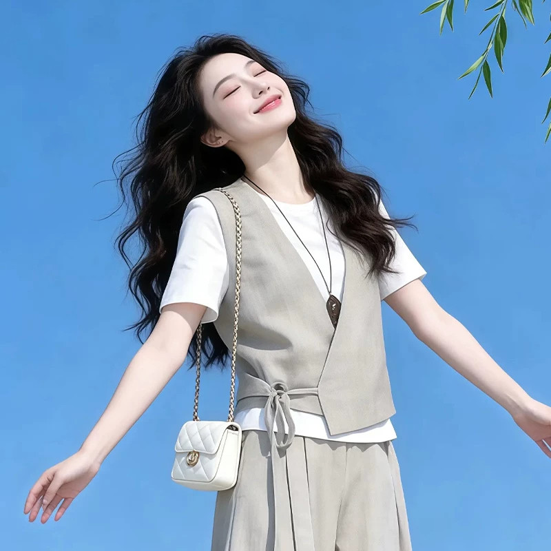 2026超火三件套女装初夏减龄穿搭轻奢高级感马甲叠穿阔腿裤子套装