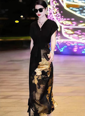 法式包臀连衣裙重要场合漂亮裙子新年战袍高级感女特别漂亮掐腰女