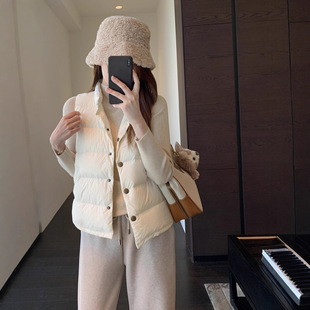 90白鸭绒马甲保暖厚实短款羽绒服女外穿不臃肿日韩风时尚洋气减龄