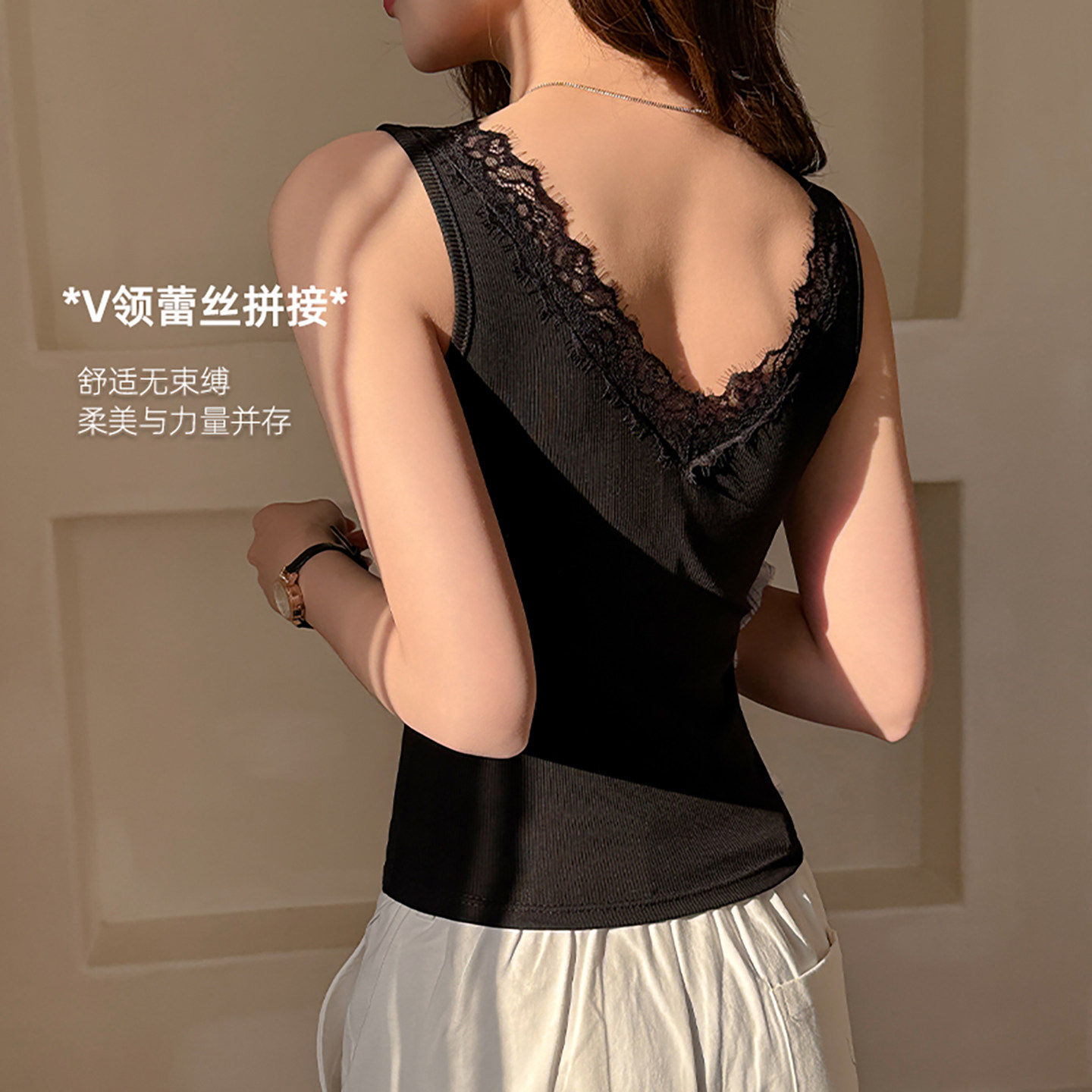 白色蕾丝边吊带背心女内搭2026新款春夏高级感洋气修身打底衫上衣