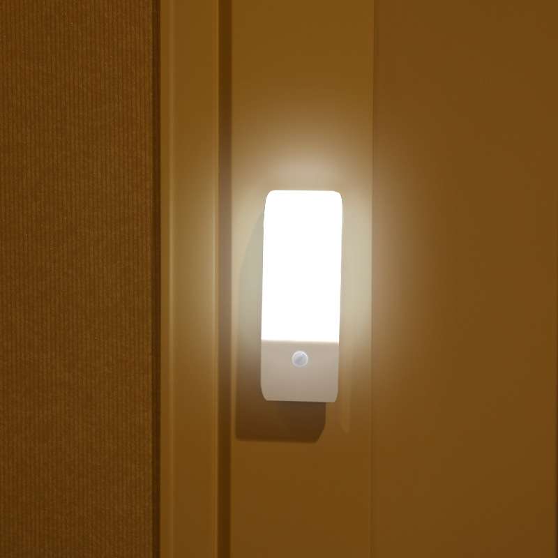 led室内应急小夜灯常亮车载照明灯红外线光控人体感应灯卧室床头