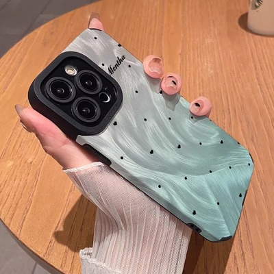 适用苹果16硅胶羽纱视觉爱心防摔