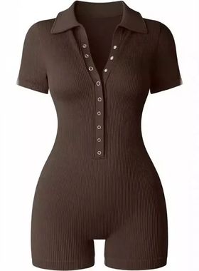 V-neck short sleeved waist cinched jumpsuitV领短袖收腰连体裤