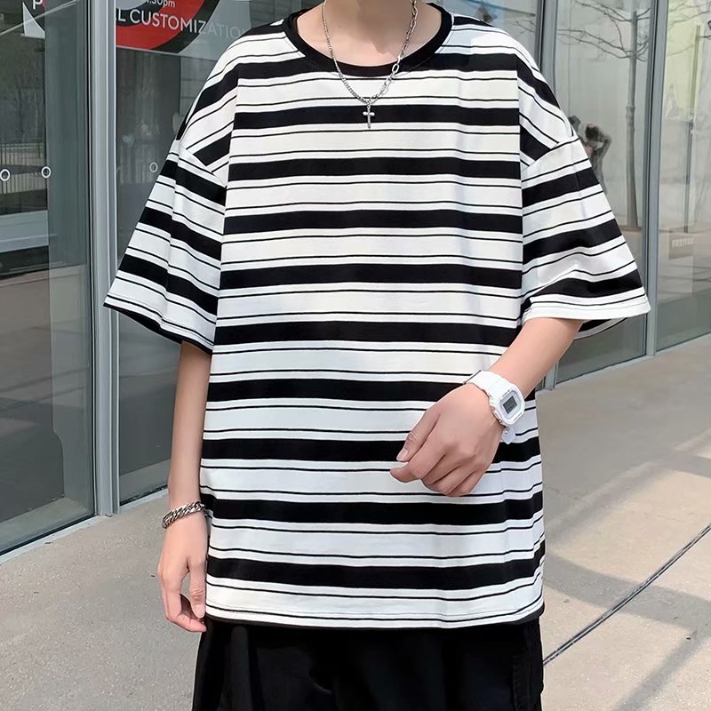 Hong Kong style short sleeve t-shirt men's trend versatile black and white stripe new summer loose half sleeve