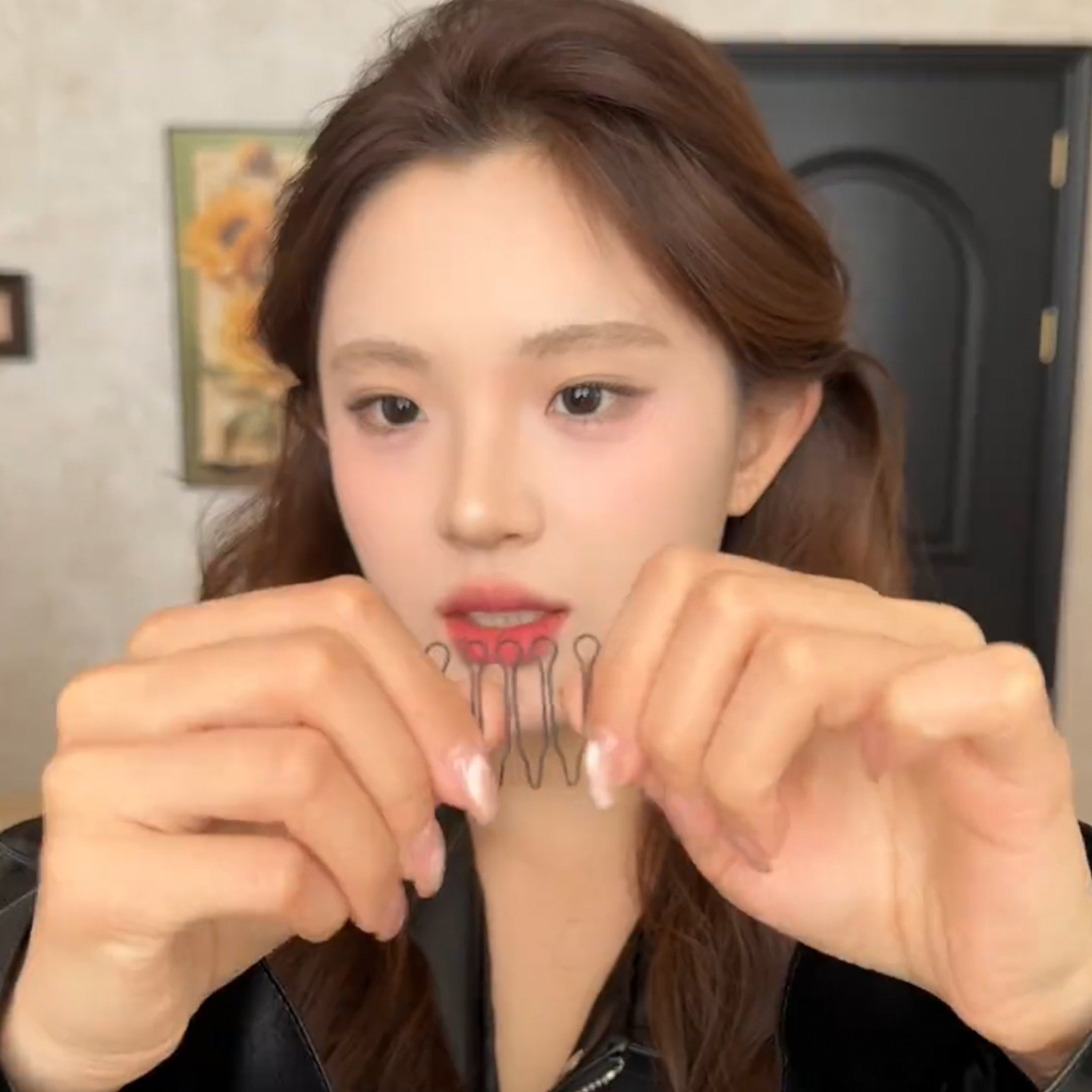 扁塌头救星黑色隐形无痕倒插梳发夹碎发整理小卡子发梳高颅顶神器