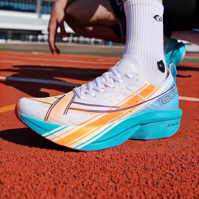 特步160x6pro专业碳板跑