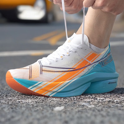 特步160x6pro专业碳板跑