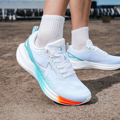 特步轻便透气跑步鞋运动鞋